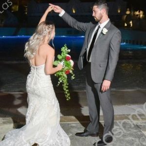 Meet your Posher, Mia